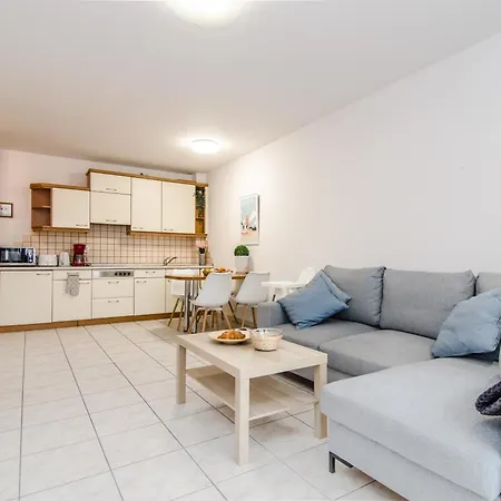Apartament Rosa W Kolobrzegu Przy Latarni 公寓 科沃布热格